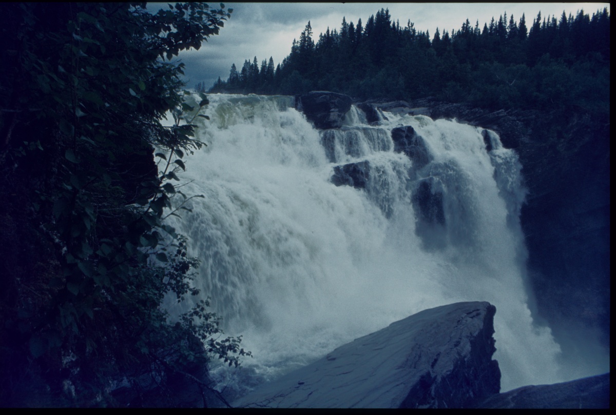 Wasserfall  ab DIA