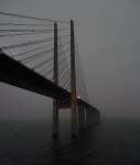 Brücke im Novembernebel